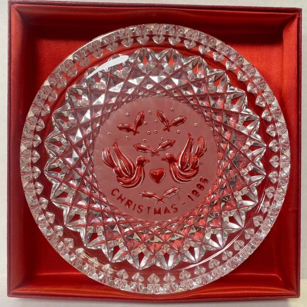 Waterford Crystal 1985 Christmas Plate with Red Design